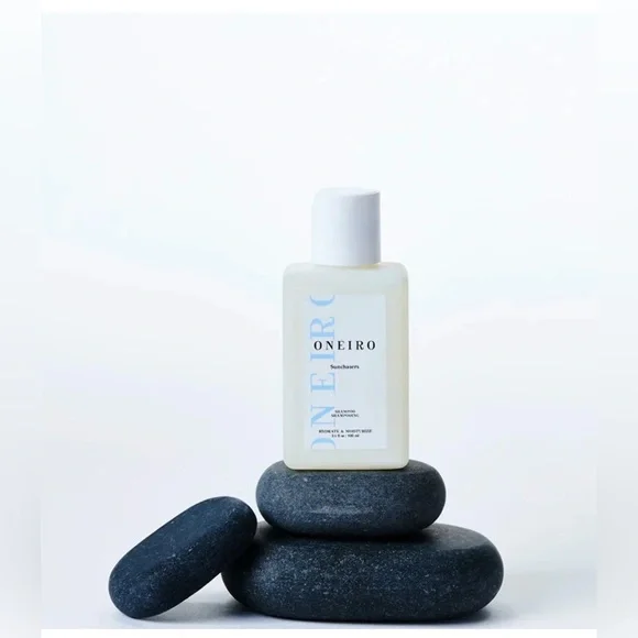 Oneiro Five Piece Travel Kit - Picture 10 of 10